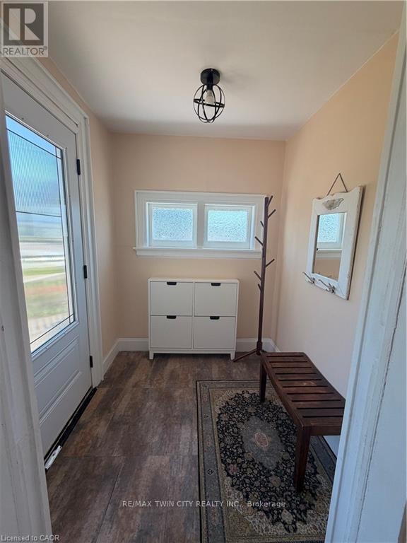 19 PAISLEY HEIGHTS