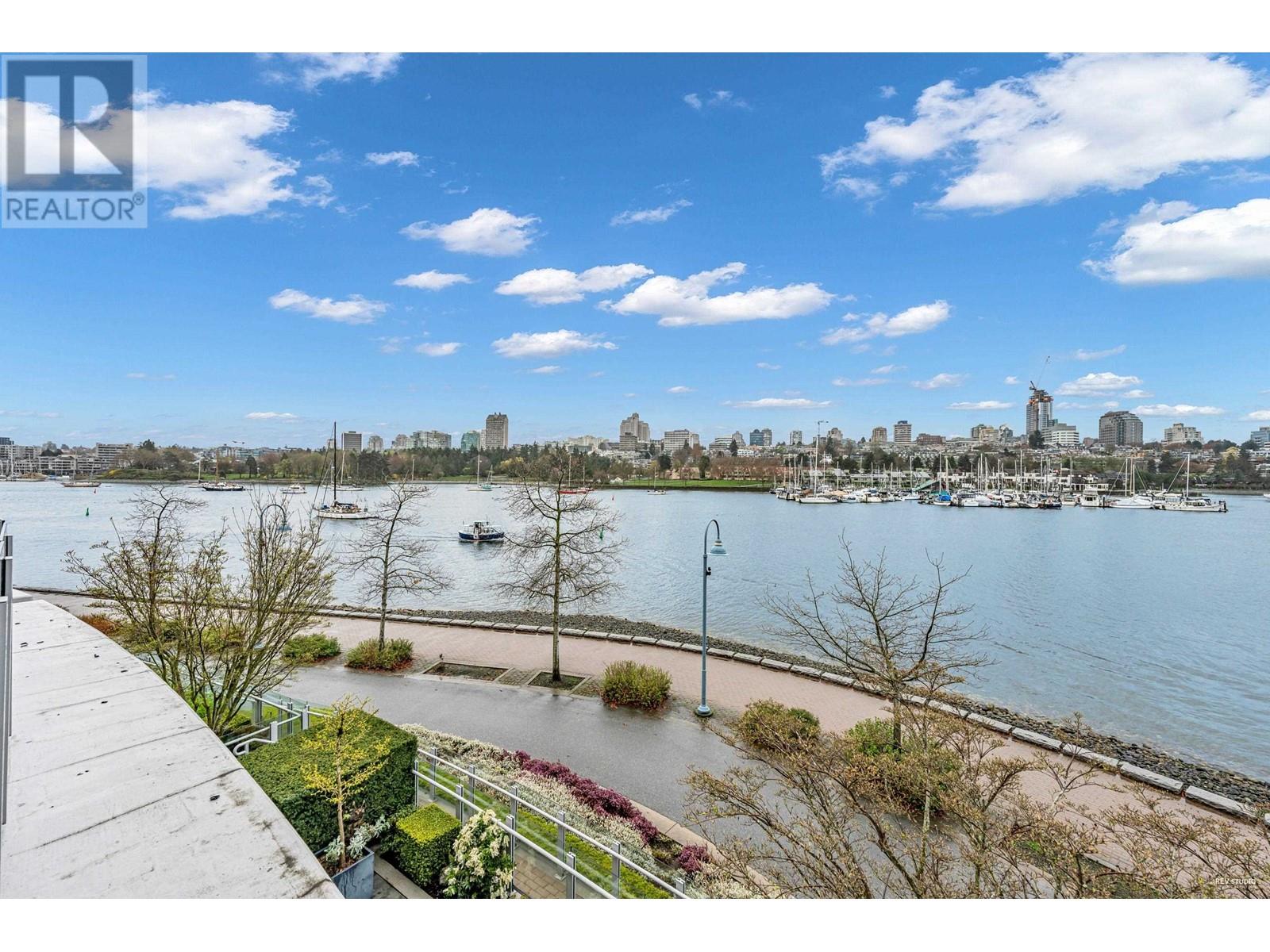 1576 HOMER MEWS