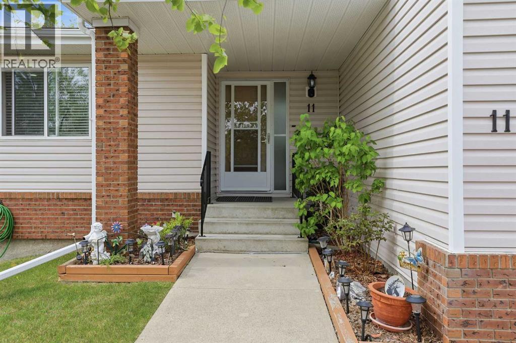 11 Macewan Park Heights NW