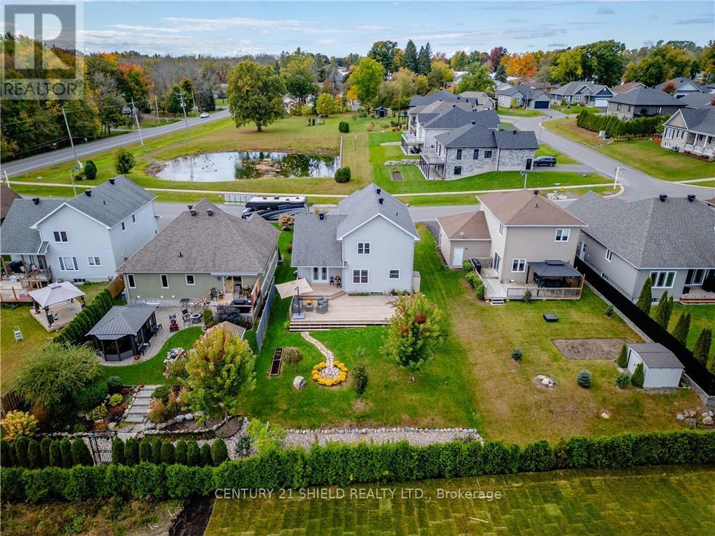 7 JIM BROWNELL BOULEVARD