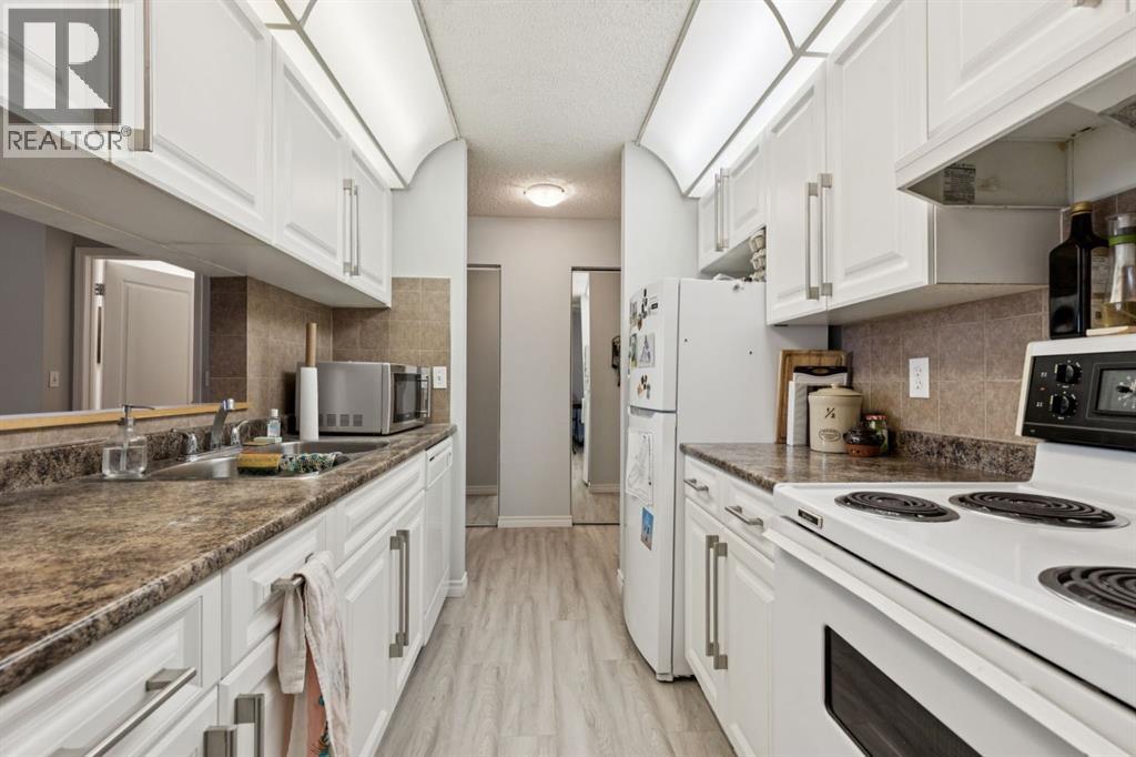 412, 11 Dover Point SE