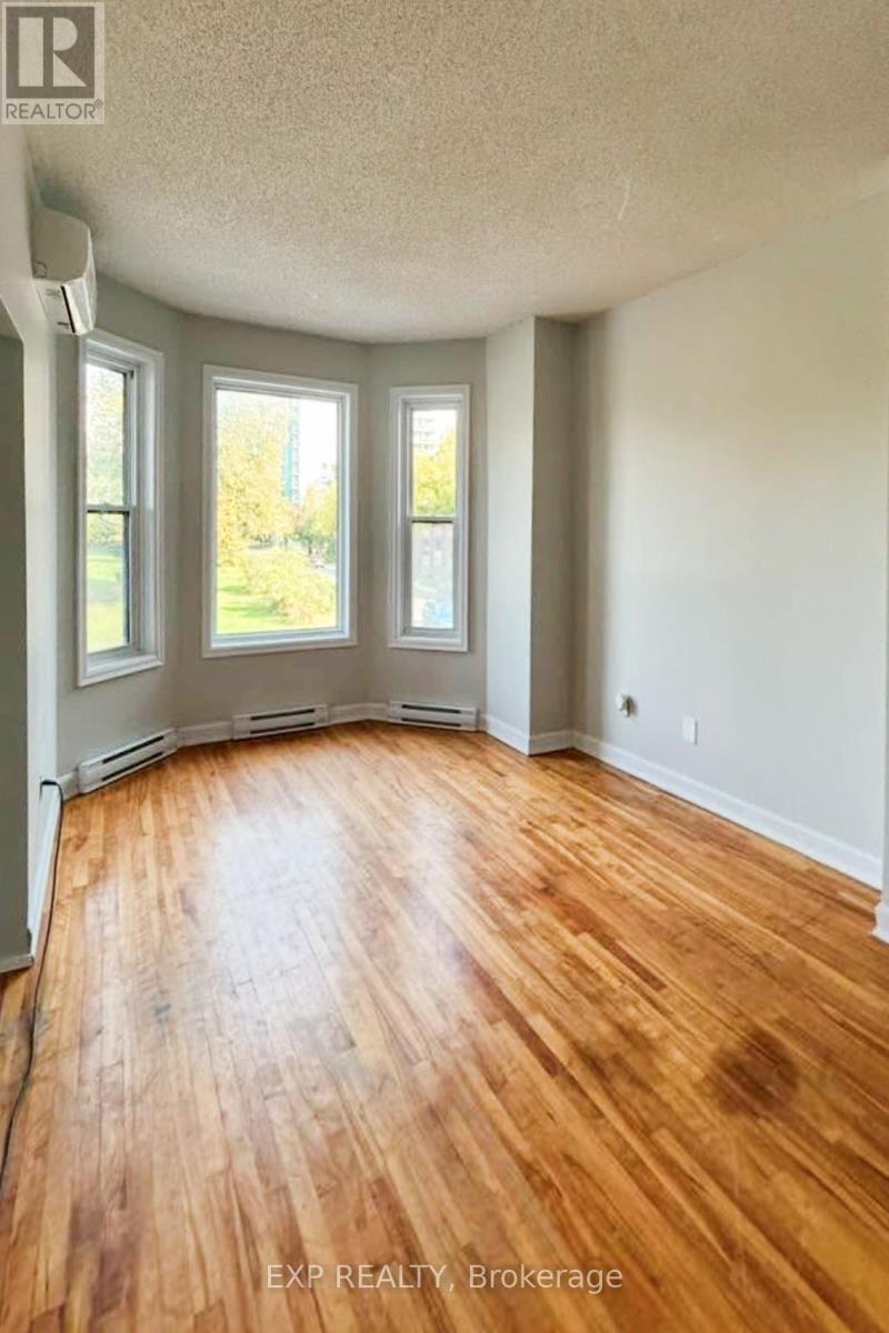 122-124 COBOURG STREET