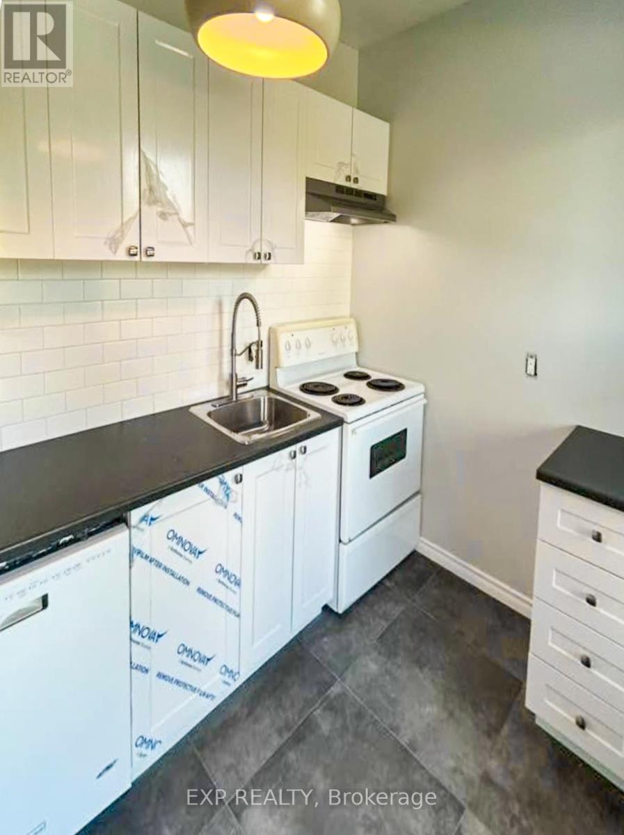 122-124 COBOURG STREET