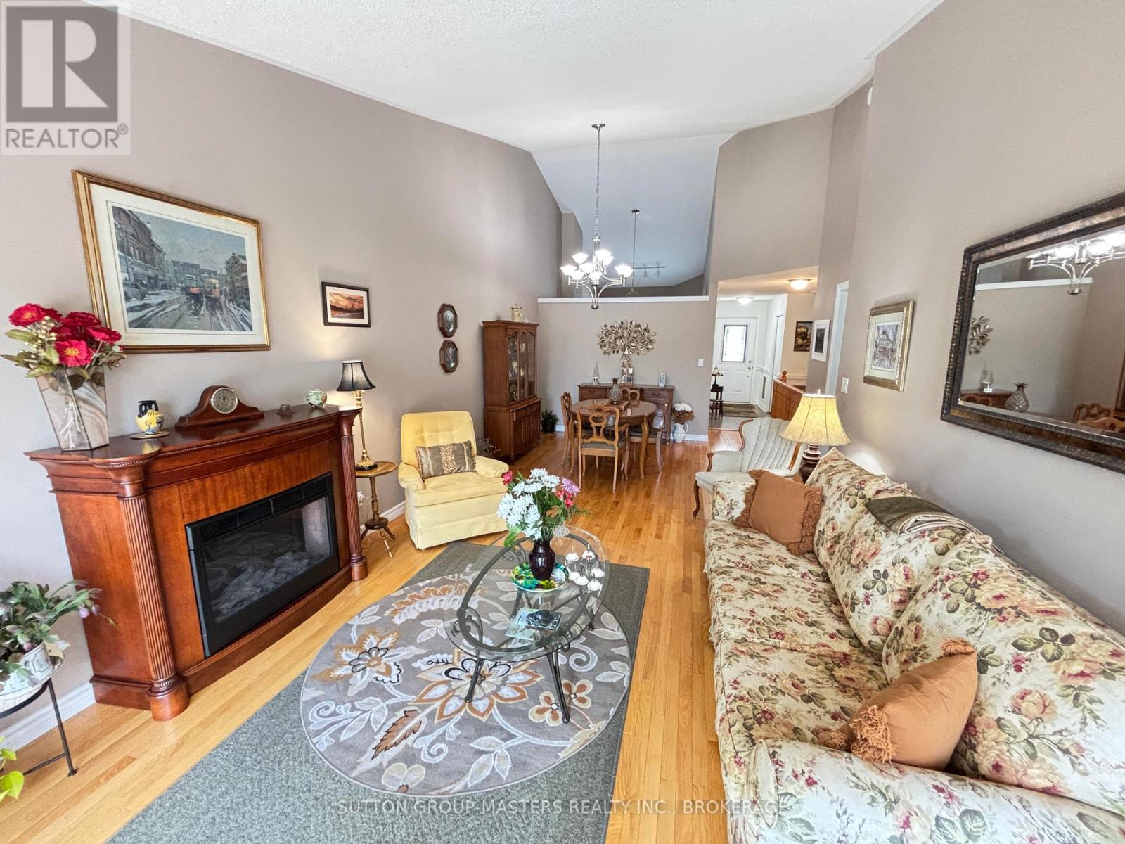 658 MILLWOOD DRIVE