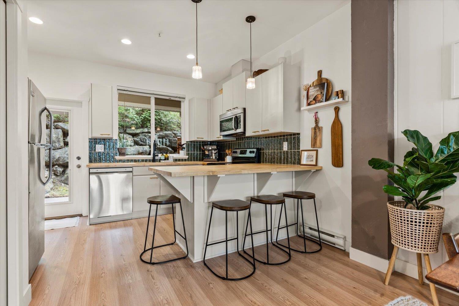 2 47315 SYLVAN DRIVE|Promontory