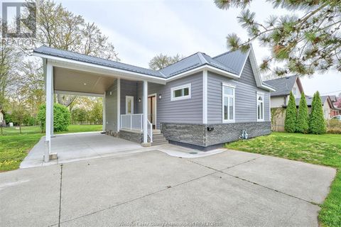 116 MAIN STREET East Kingsville ON N9Y1A4