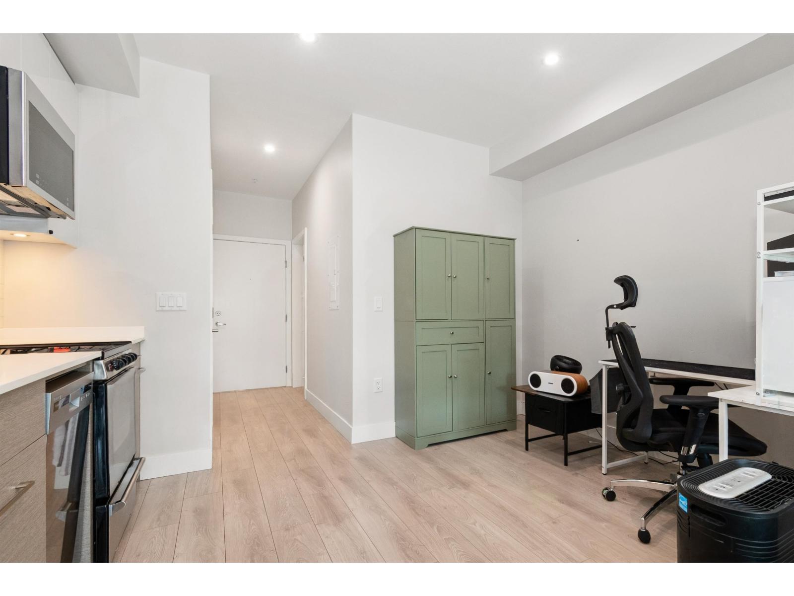 307 45510 MARKET WAY|Garrison Crossing