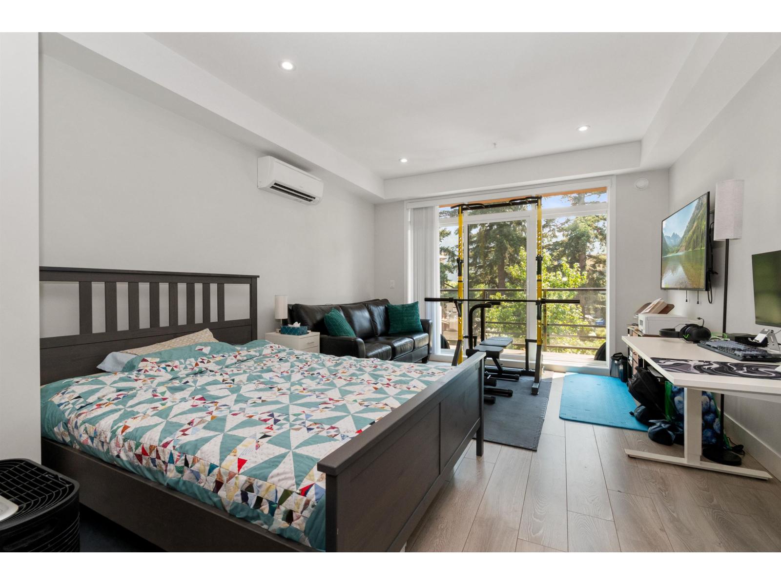 307 45510 MARKET WAY|Garrison Crossing