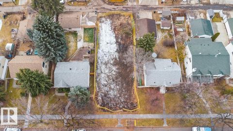 11544 140 ST NW Edmonton AB T5M1S7