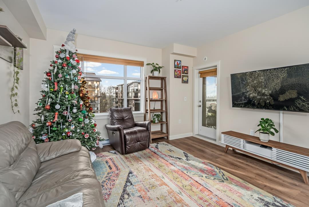 309 8561 203A STREET