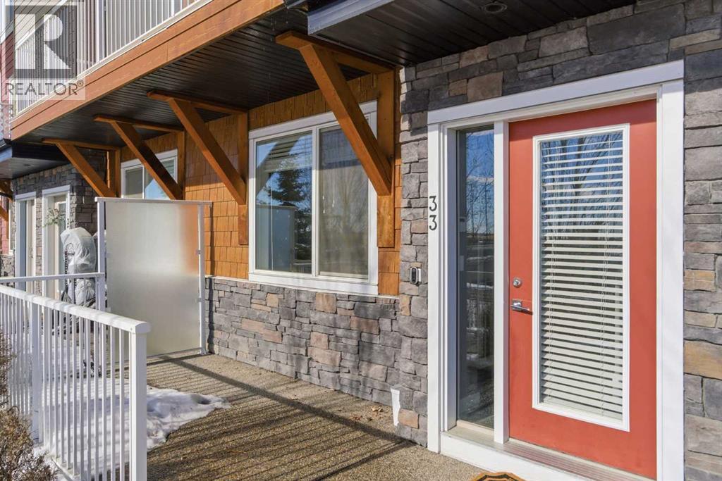 33, 111 Rainbow Falls Gate