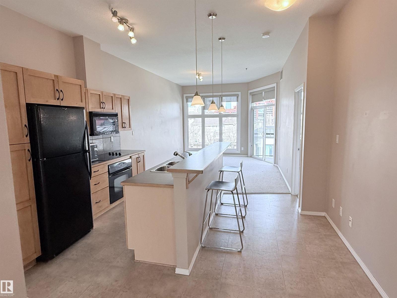 #513 10147 112 ST NW