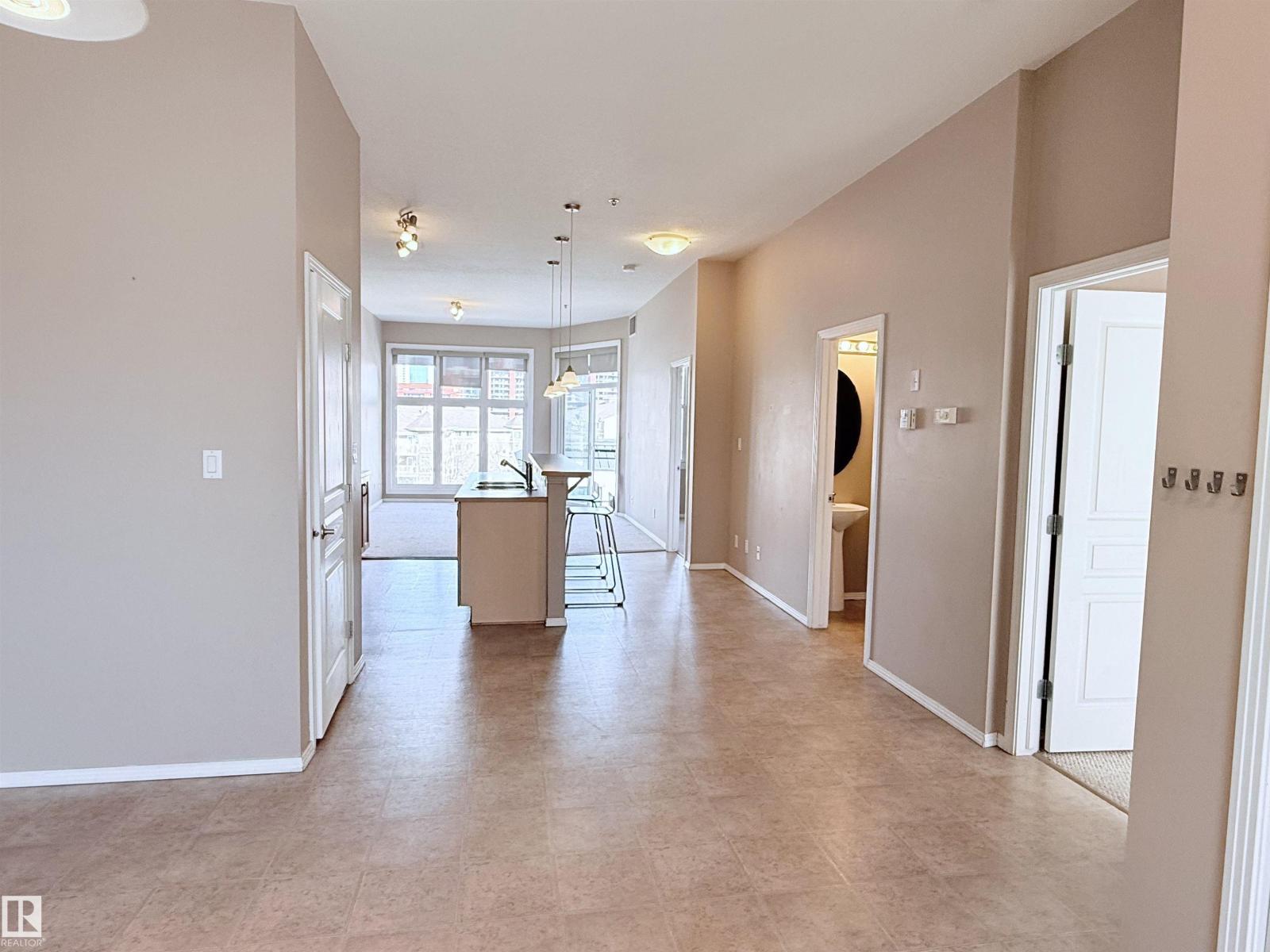 #513 10147 112 ST NW
