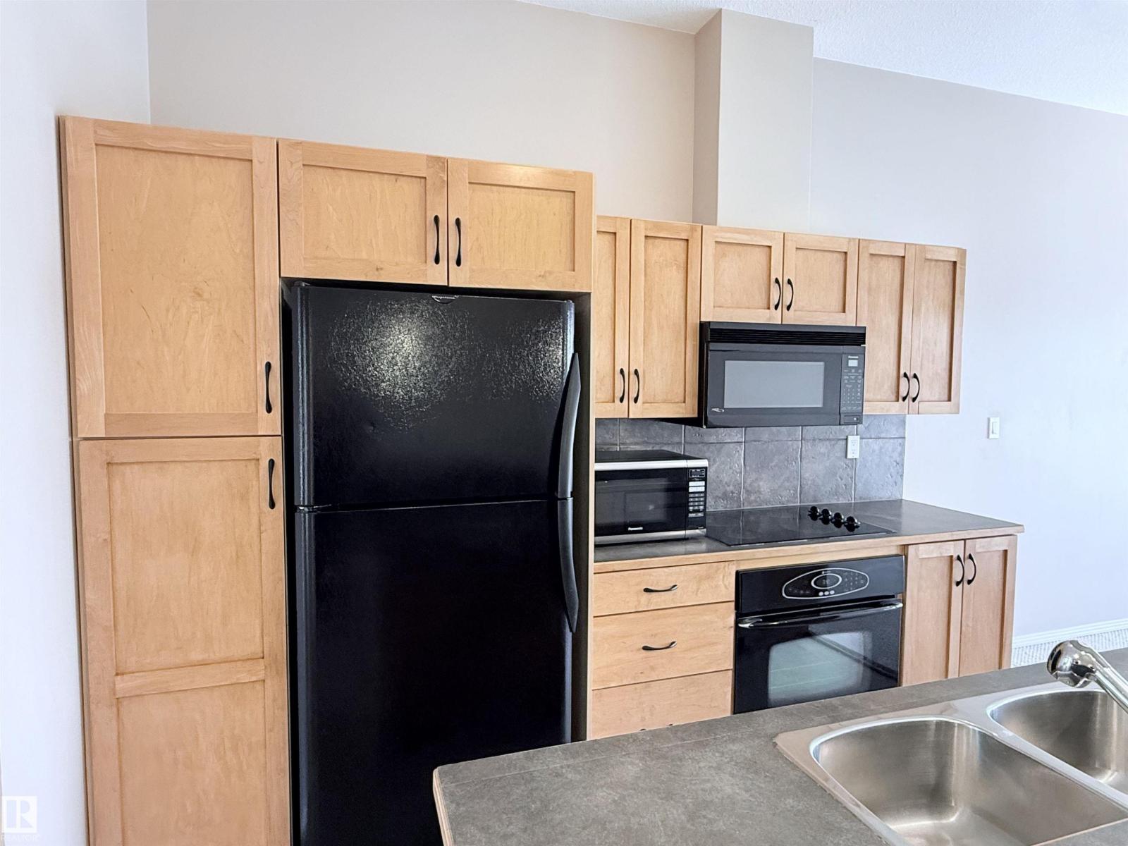 #513 10147 112 ST NW