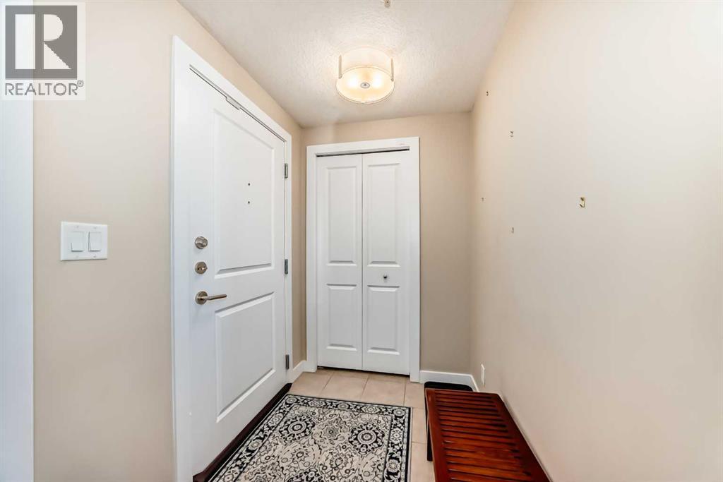 310, 24 Varsity Estates Circle NW