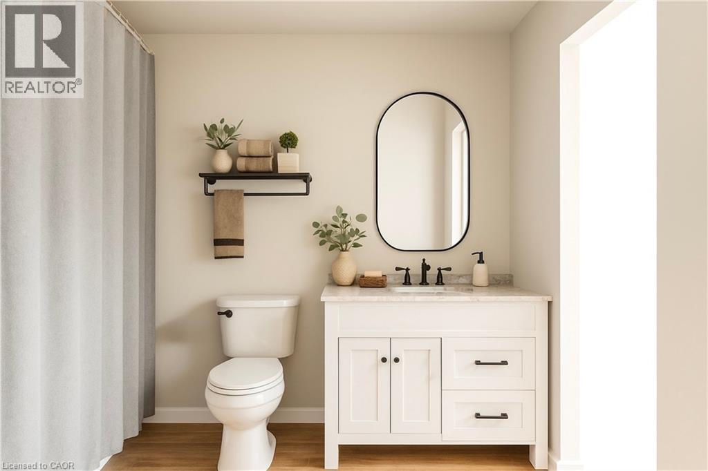 215 RAGLAN Street Unit# 2