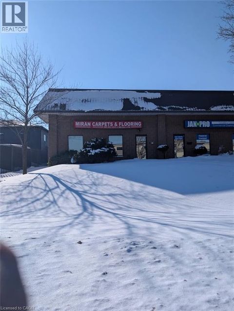 16 COMMUNITY Avenue Unit# 3 Hamilton ON L8E2Y2