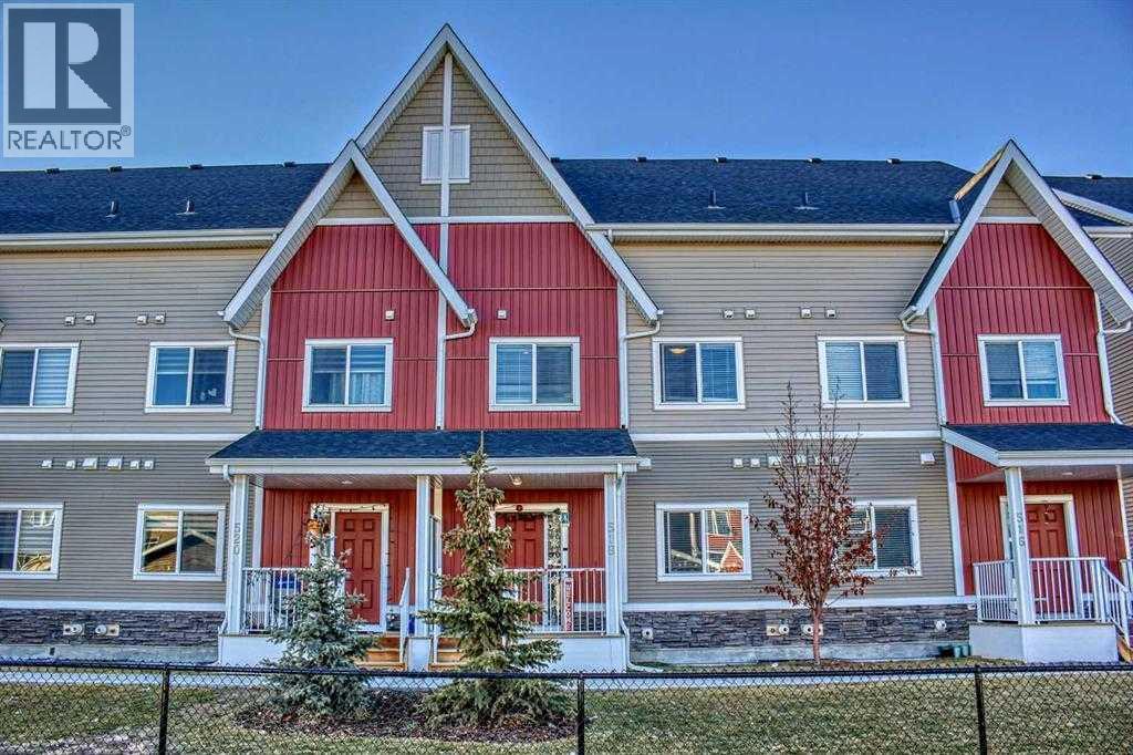 518, 32 RED EMBERS Parade NE