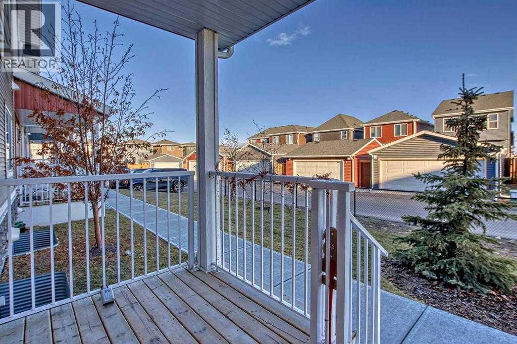 518, 32 RED EMBERS Parade NE