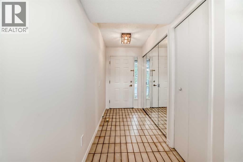 39, 185 Woodridge Drive SW