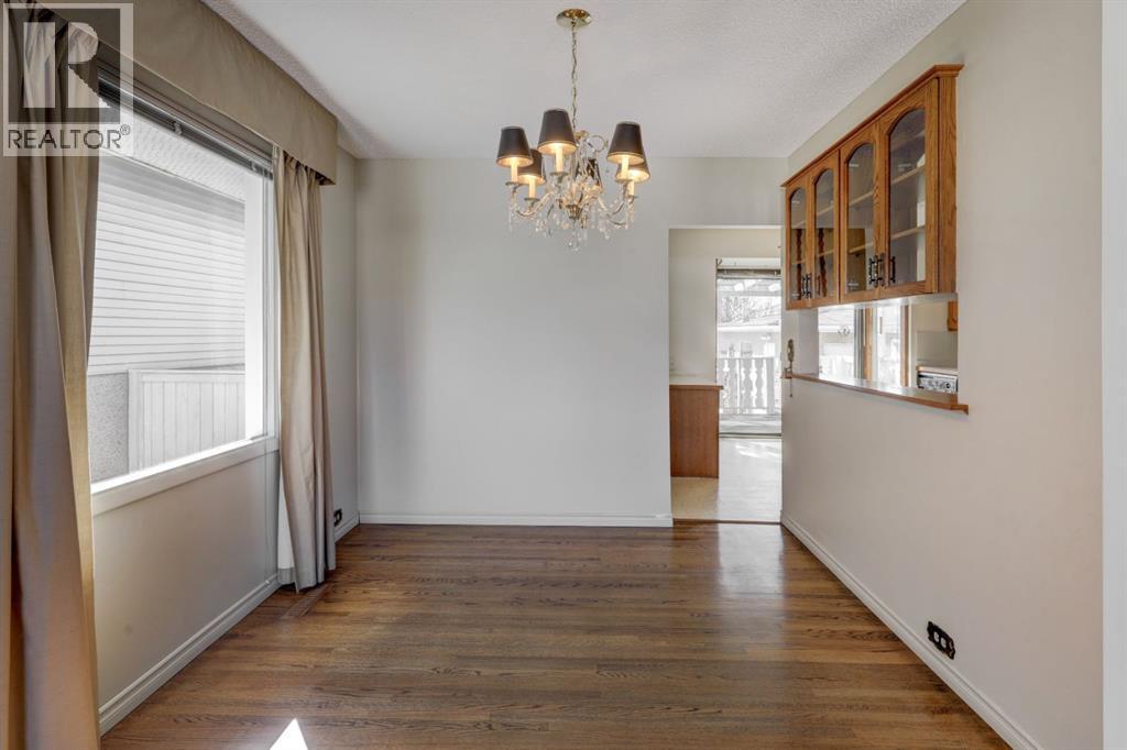 1008 Motherwell Road NE