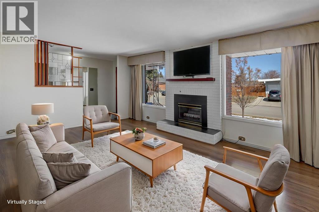 1008 Motherwell Road NE