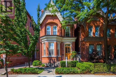 44 HAZELTON AVENUE Toronto (Annex) ON M5R2E2