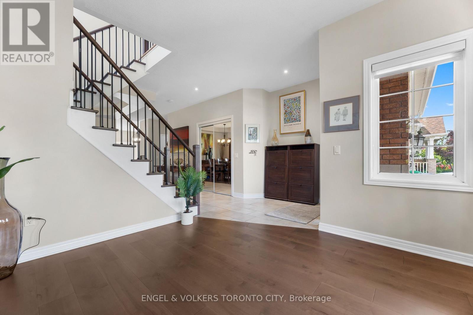 1510 SAMUELSON CIRCLE