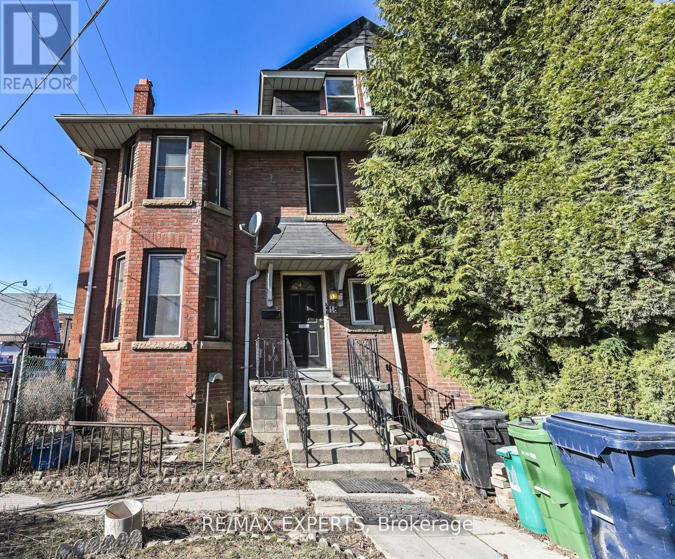 18 BARTON AVENUE