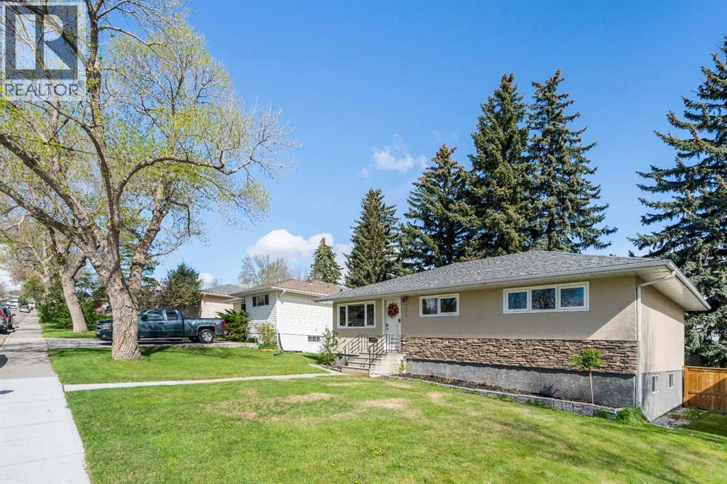304 Blackthorn Road NW
