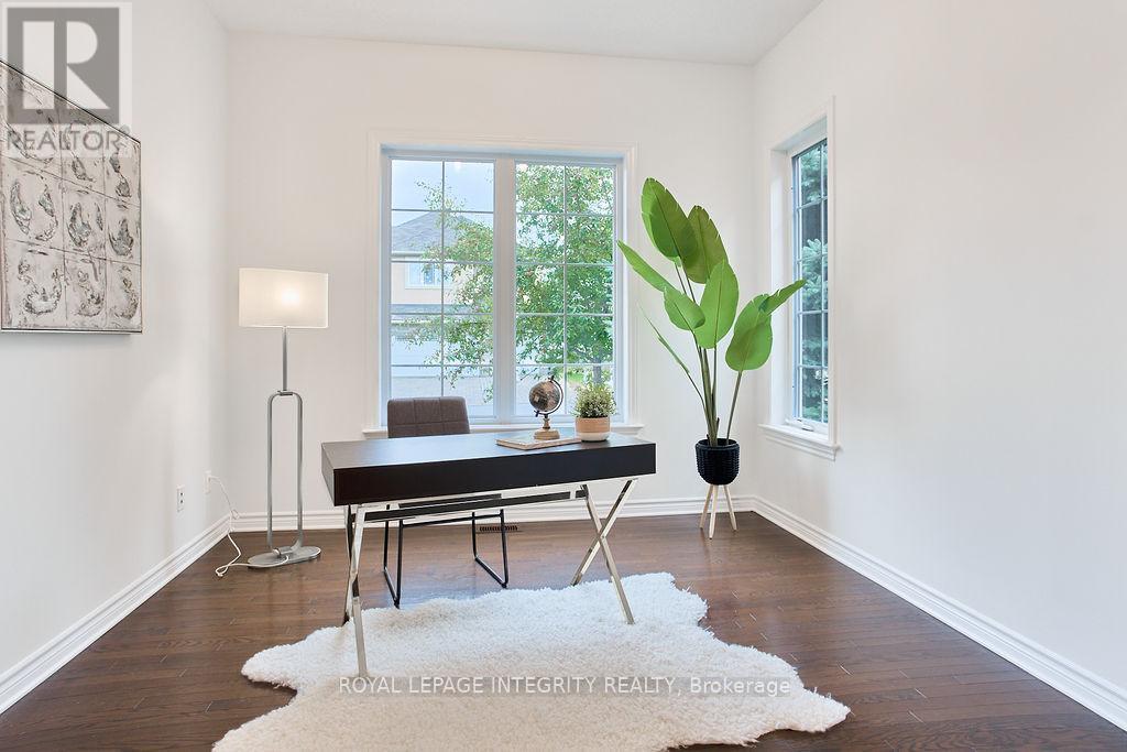 904 NETTLESHIP COURT