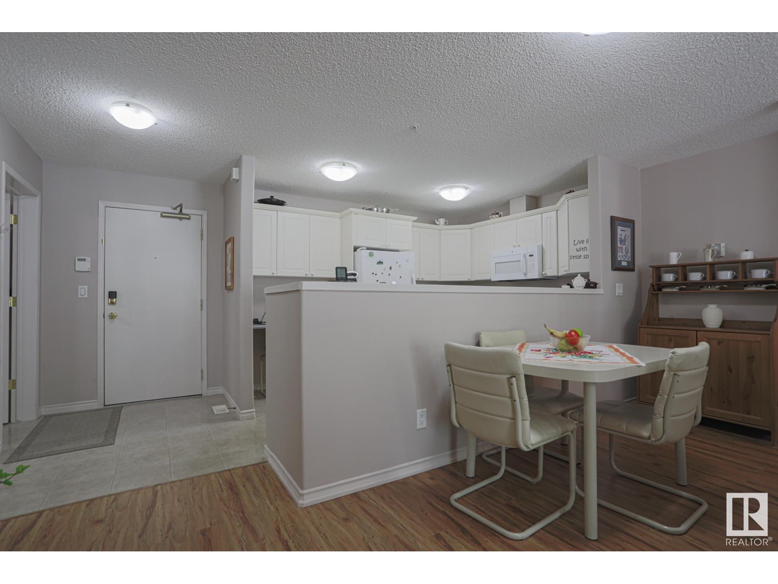 #202 51 Eldorado DR NW