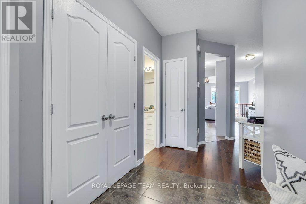 556 DALEWOOD CRESCENT