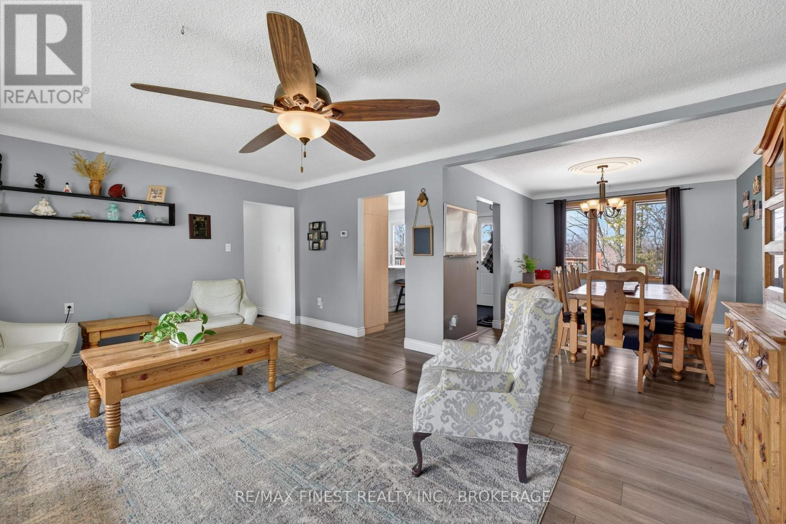 4333 MAPLE DRIVE