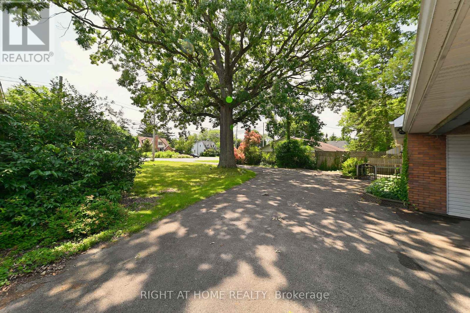 UNIT 2 - 210 SPEEDVALE AVENUE E