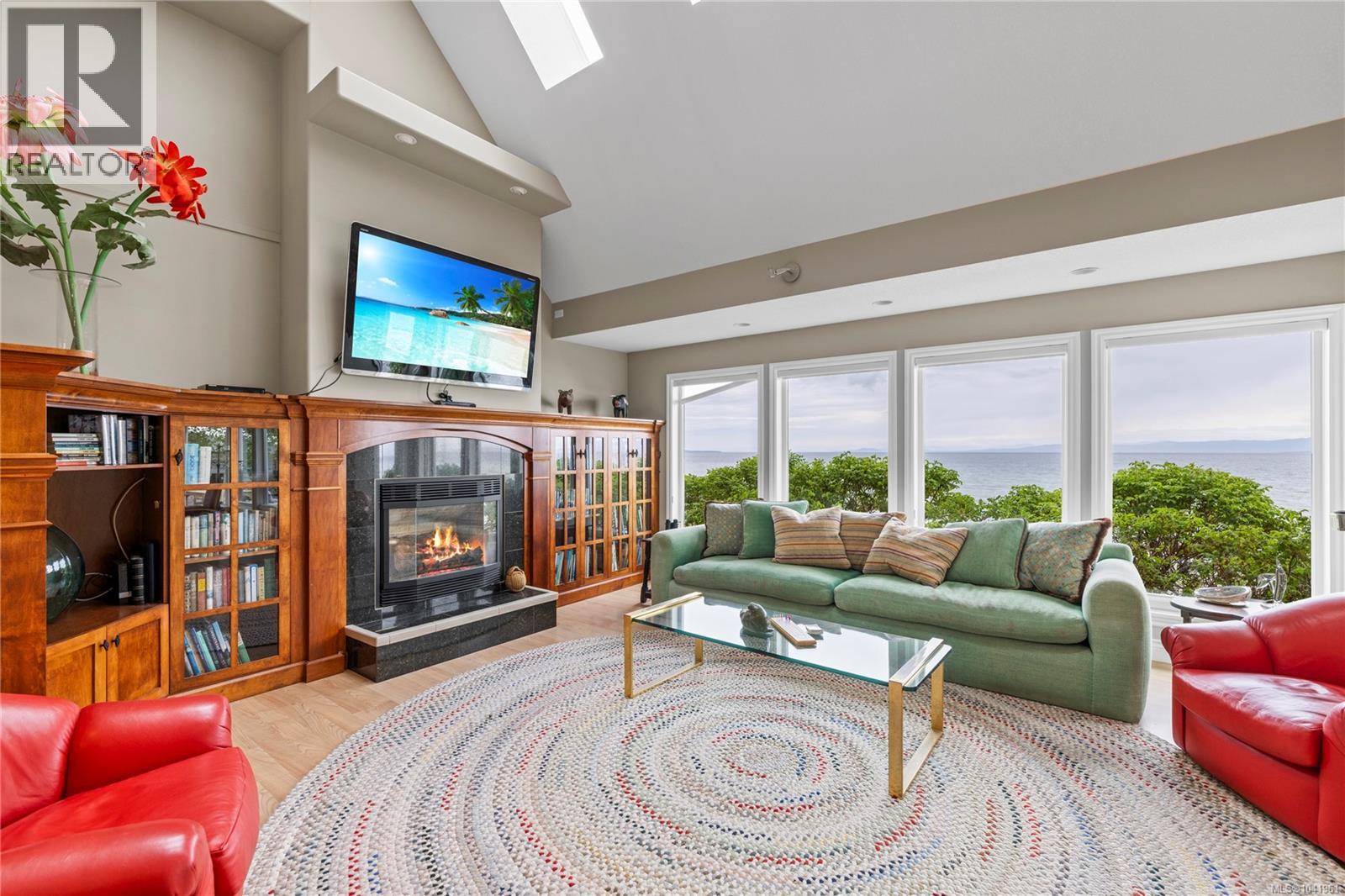 2995 Island Hwy W