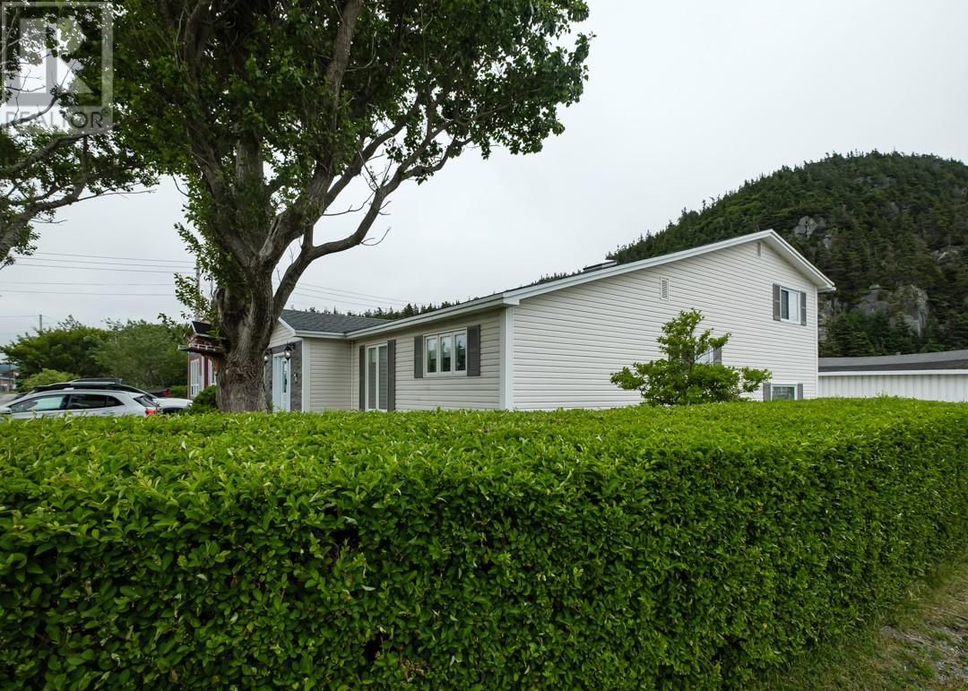 11 Blockhouse Road