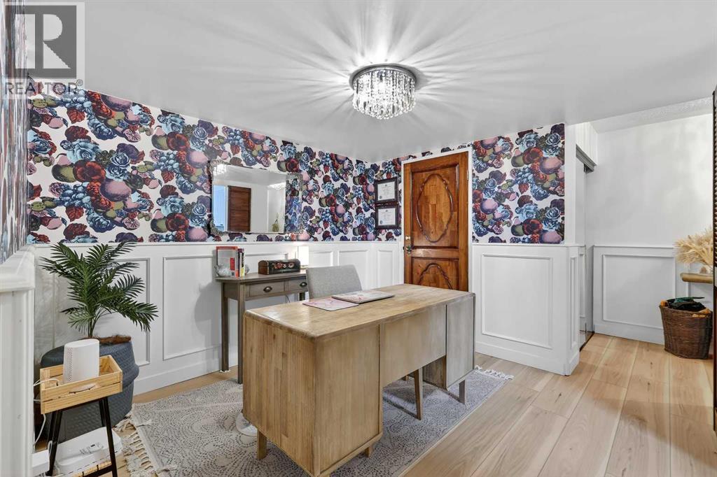 302, 330 26 Avenue SW