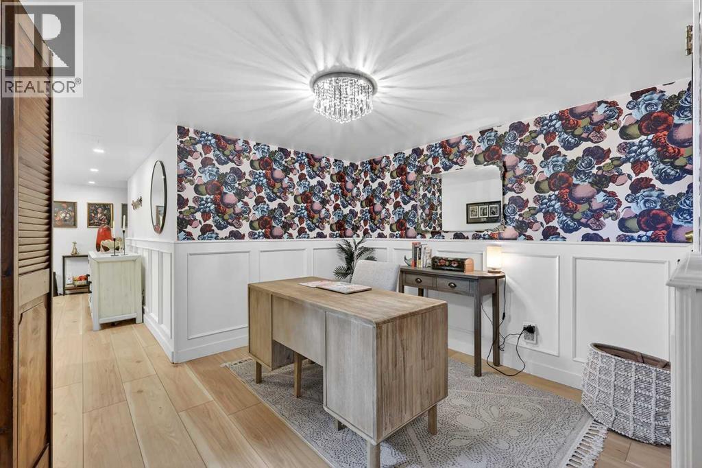 302, 330 26 Avenue SW