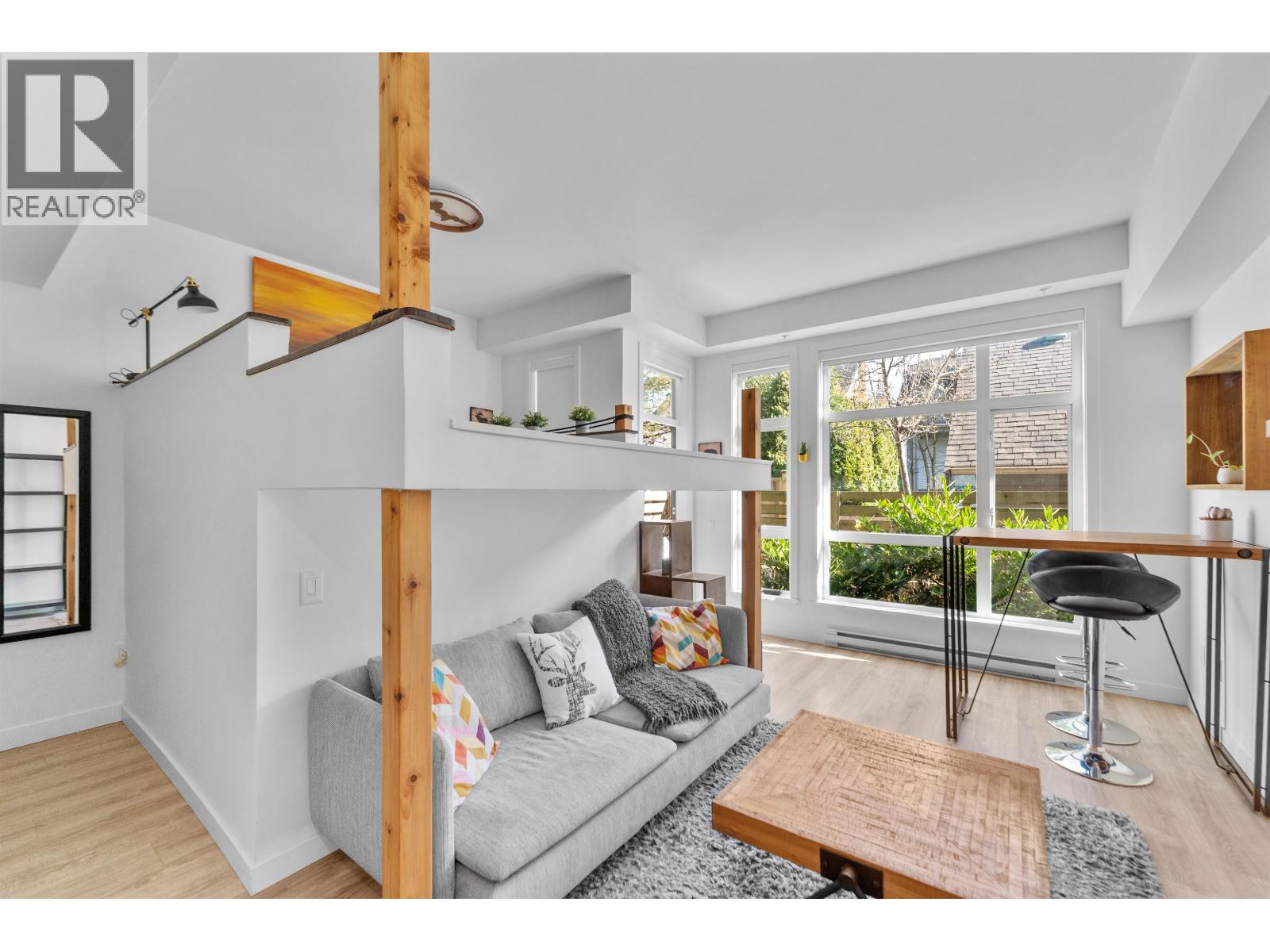 104 610 BRANTFORD STREET