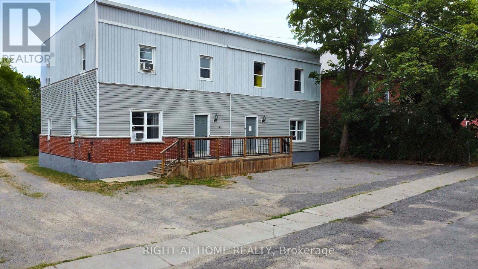 41 PELLISSIER STREET S