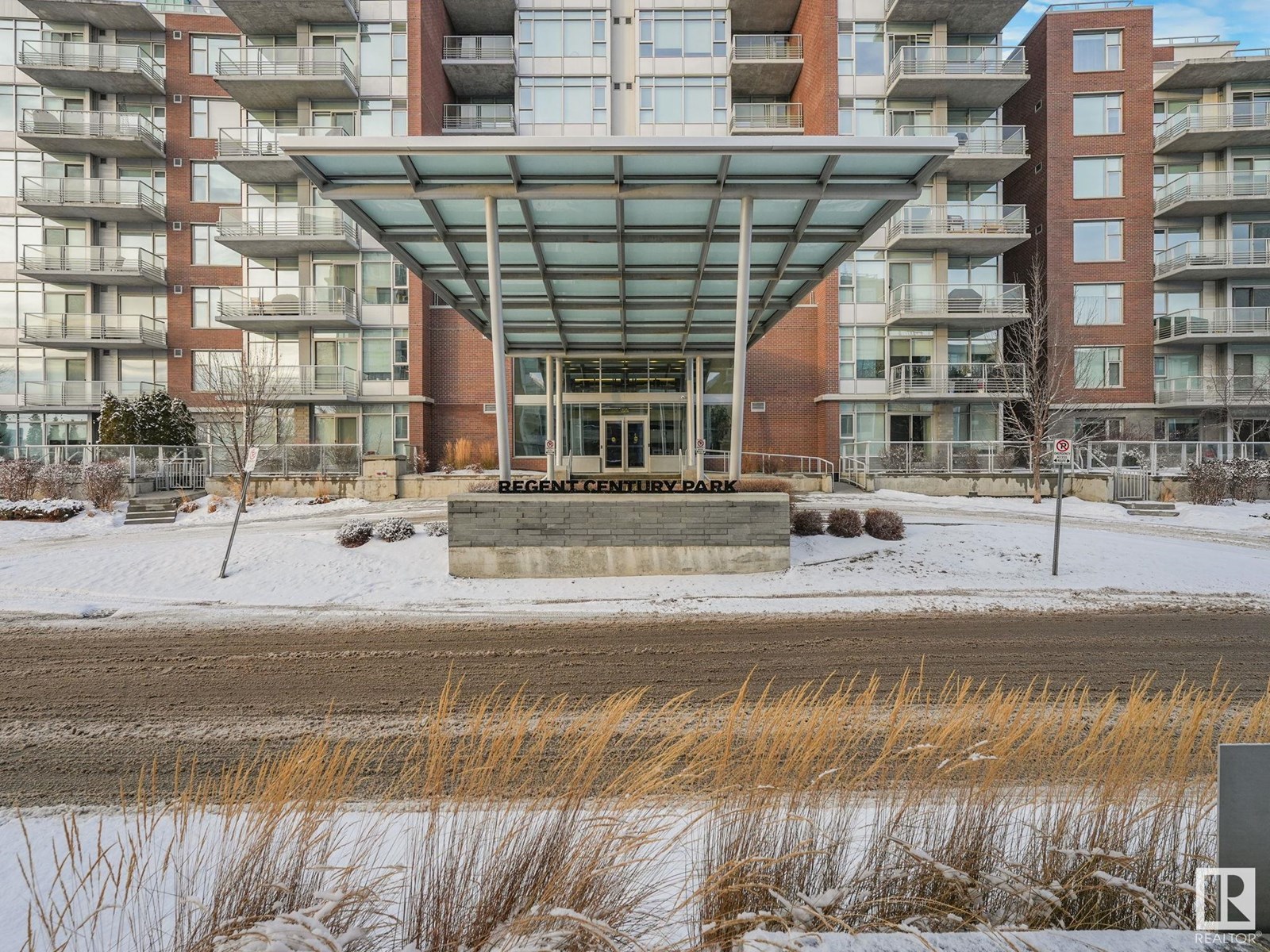 2612 109 ST NW