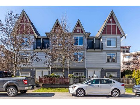 3 9277 121 STREET Surrey BC V3V0B6