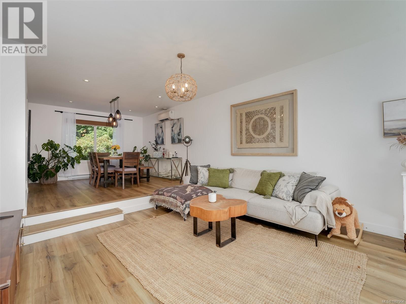 2146 Henlyn Dr