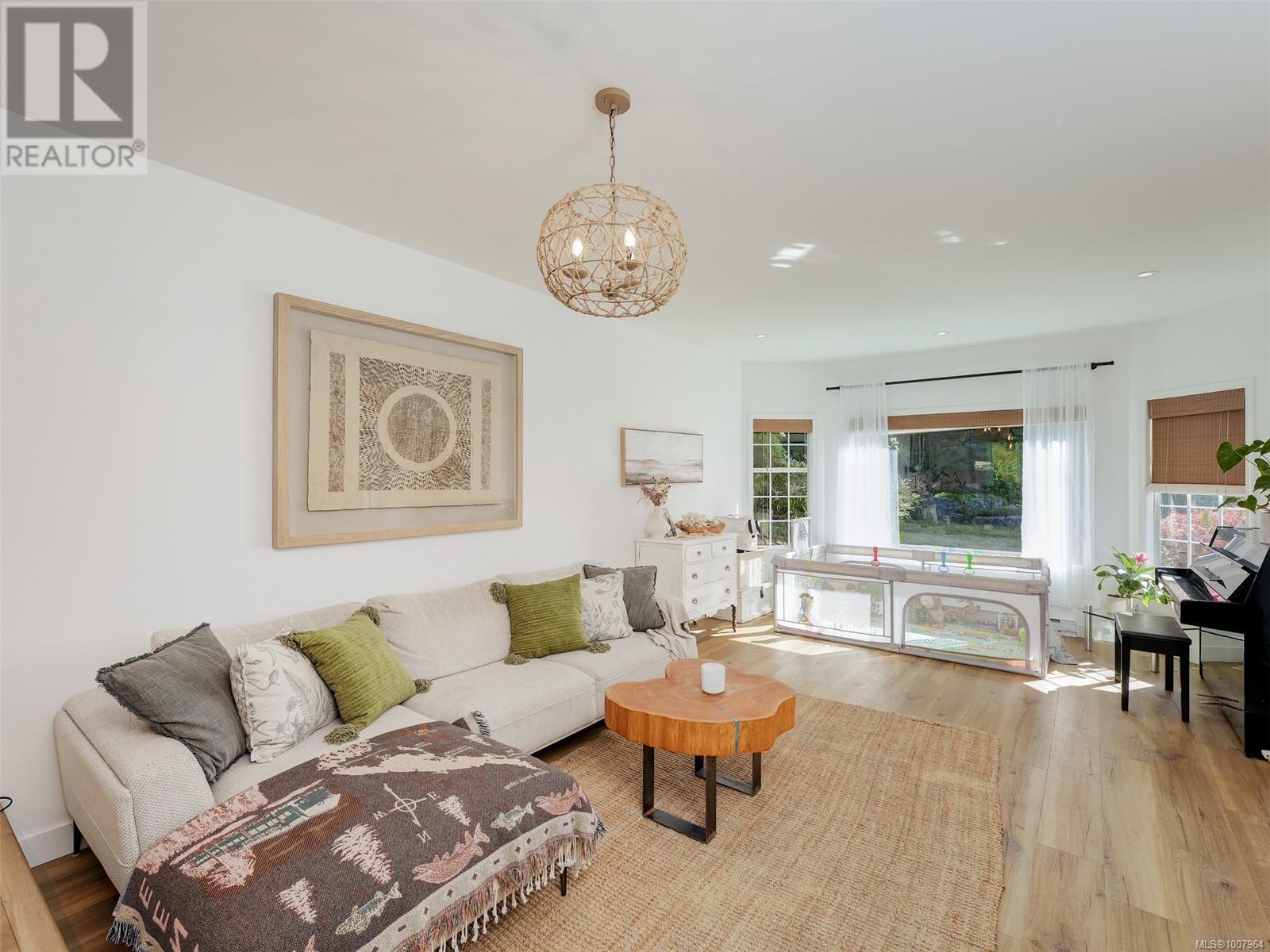 2146 Henlyn Dr
