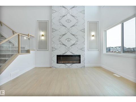 3505 44 AV Beaumont AB T4X3G9