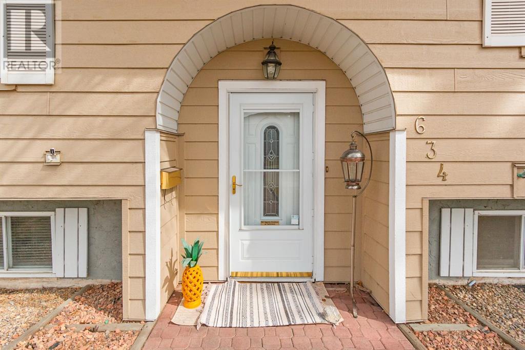 634 Macewan Drive
