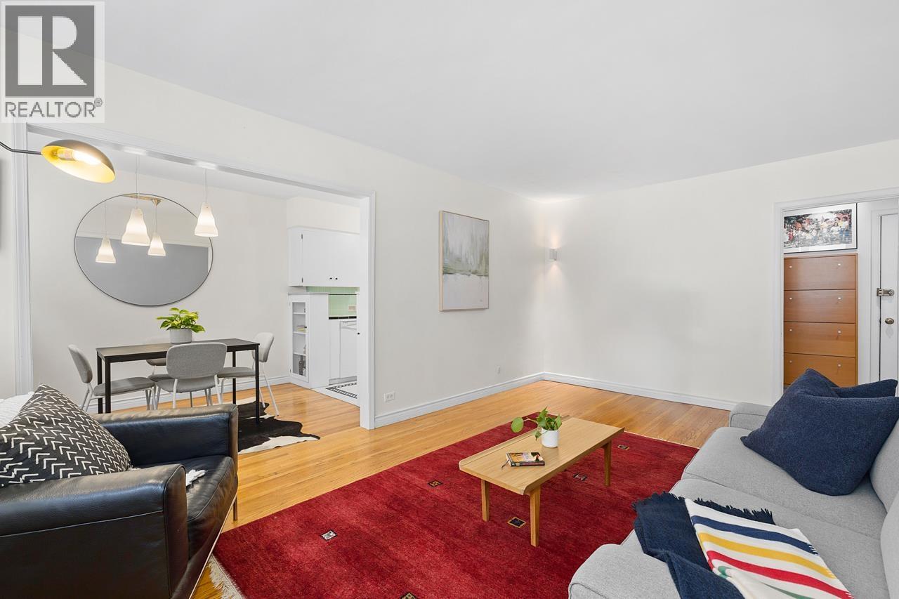 204 1565 BURNABY STREET