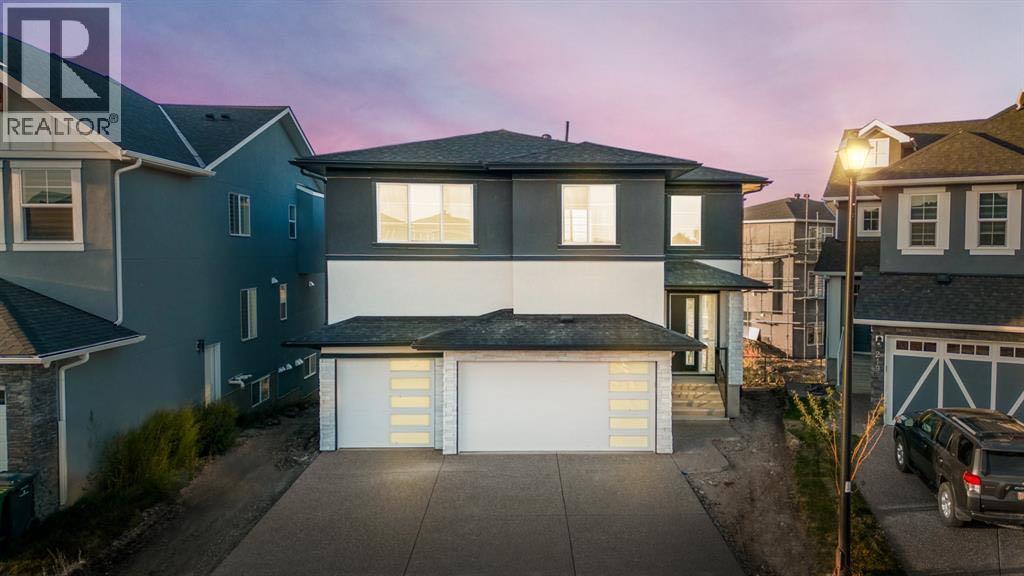 215 Kinniburgh Place