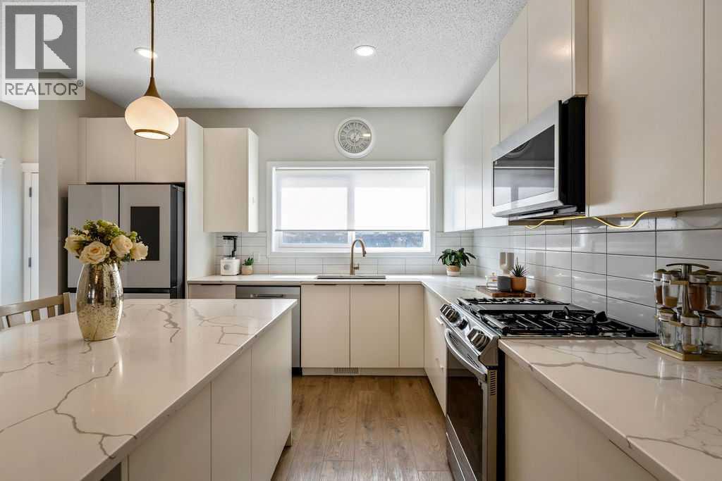 138 Midgrove Greenway SW
